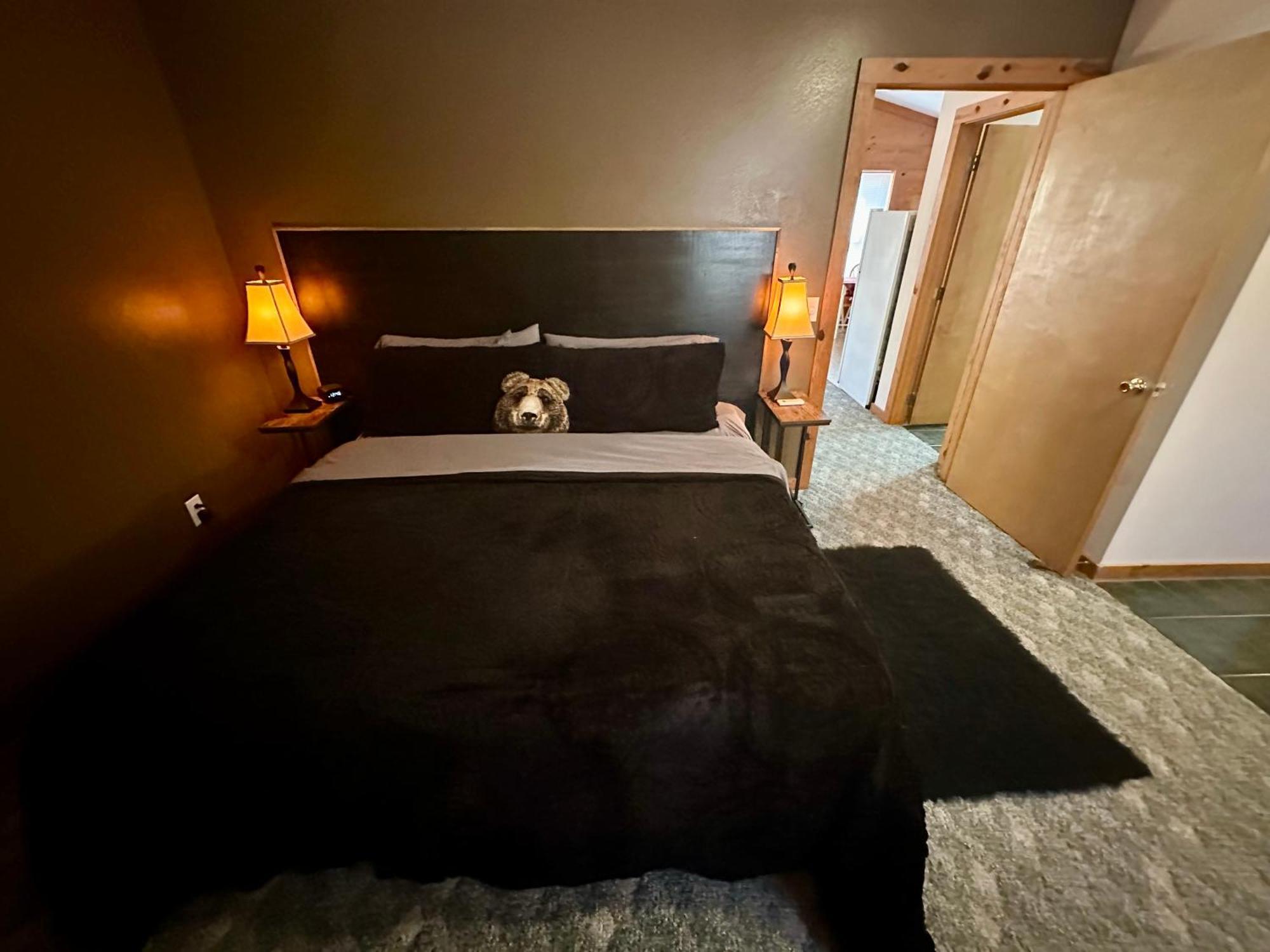 Cedar Creek Cabins #1 - Giant Spa Tub, Large Wooded Porch, Full Kitchen, 1 Bedroom Eureka Springs Exterior foto
