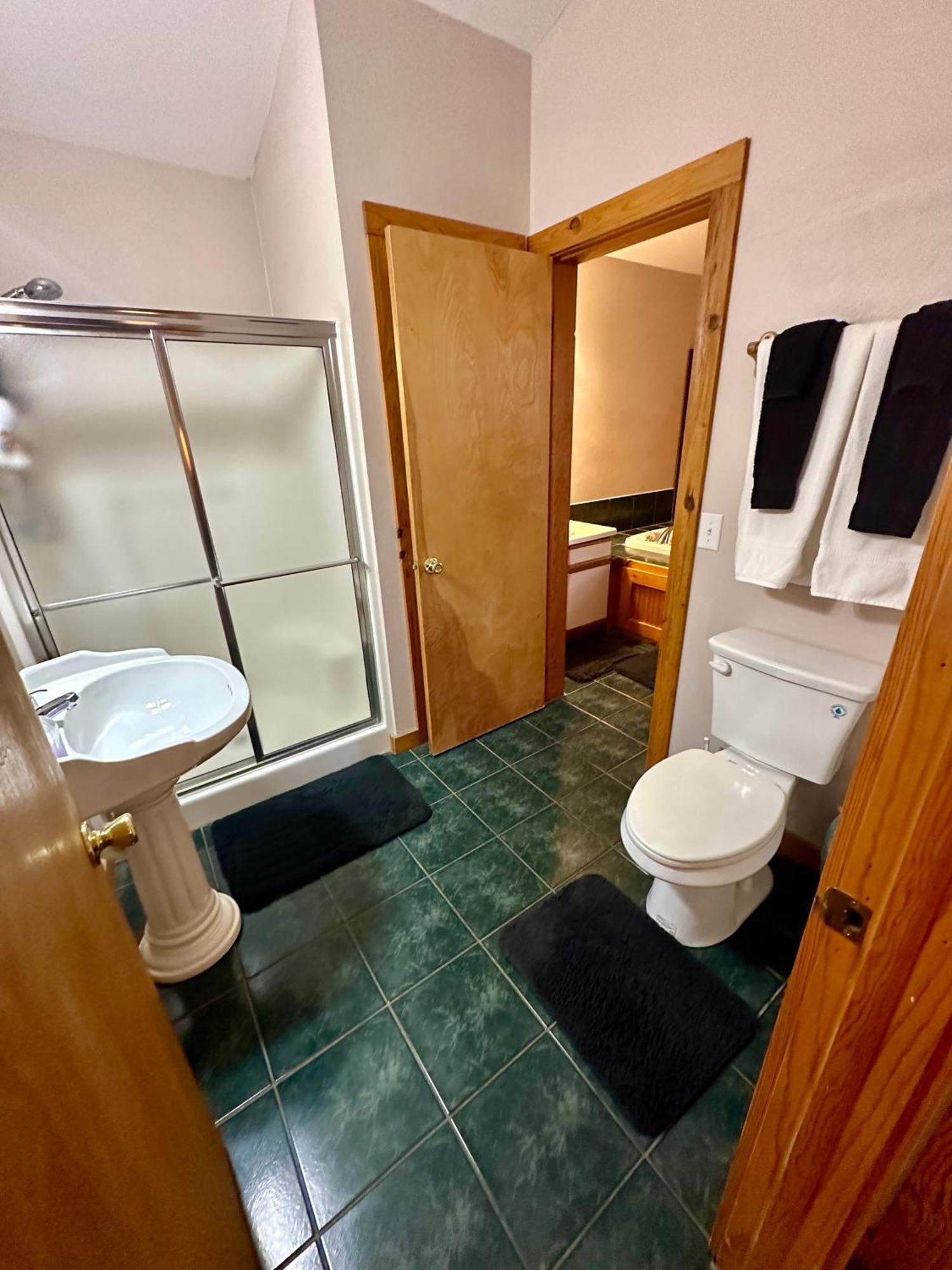 Cedar Creek Cabins #1 - Giant Spa Tub, Large Wooded Porch, Full Kitchen, 1 Bedroom Eureka Springs Exterior foto